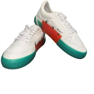 EUC IN BOX OFF WHITE Vulcanized canvas white & green Low White sneakers sz 38